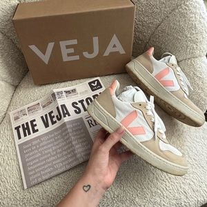 Veja V-10 Chromefree Low-Top Sneakers